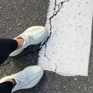 adidas Yeezy Boost 350 V2 Hyperspace